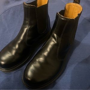 Dr Martens 2976 Black Chelsea Boots